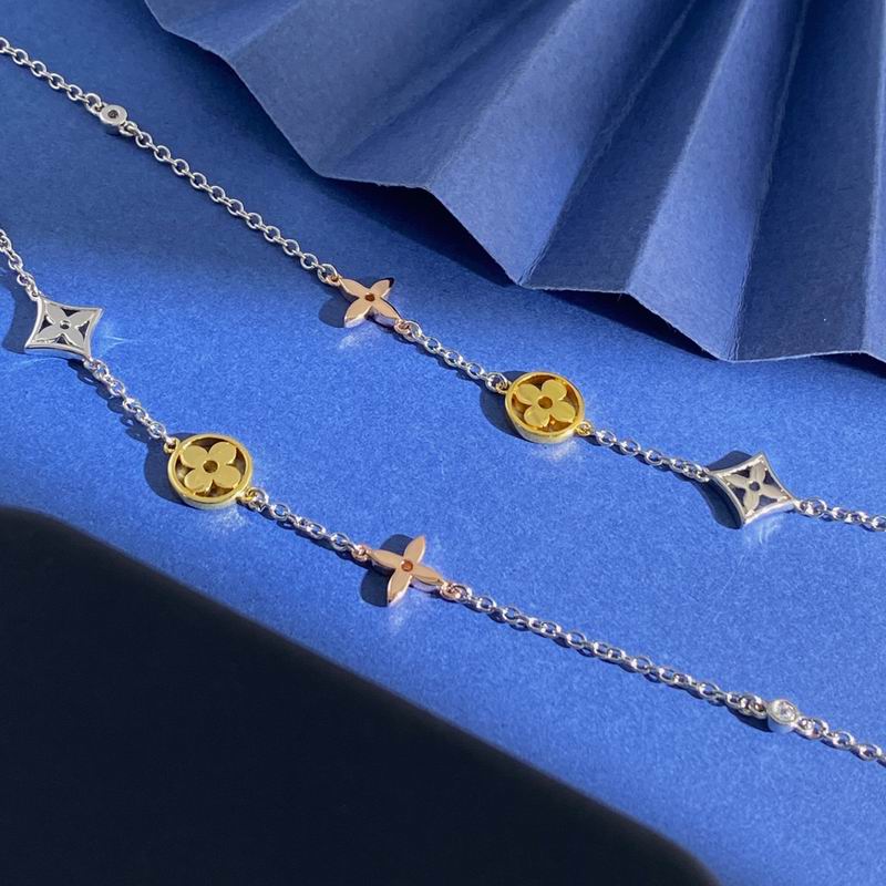 LV Necklace 04yxs51 (6)