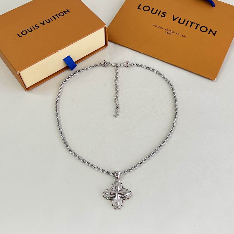 LV Necklace 04yxs52 (2)