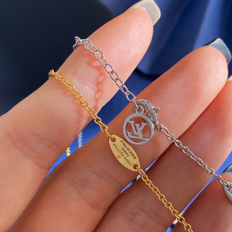 LV Necklace 04yxs53 (6)