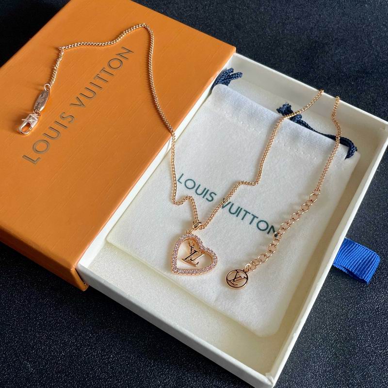 LV Necklace 04yxs63 (5)