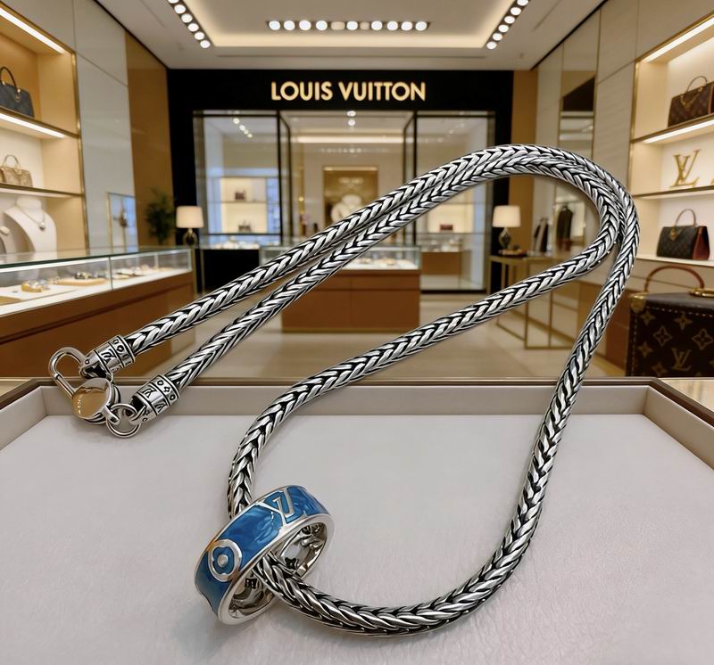 LV Necklace 04yxs88 (2)