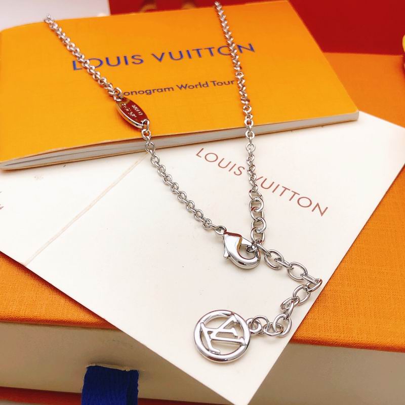 LV Necklace 05yxs01 (7)