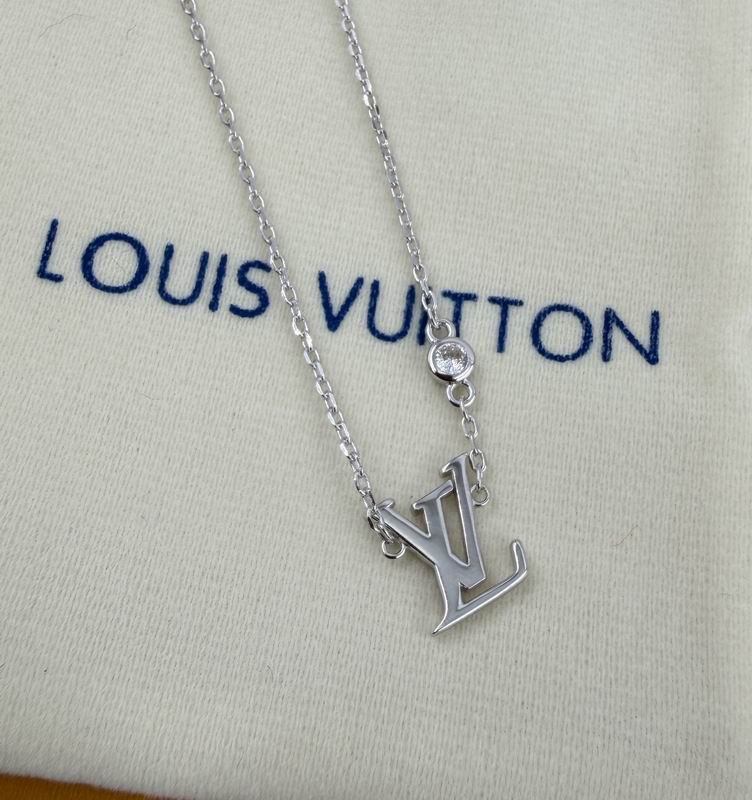 LV Necklace 05yxs04 (3)