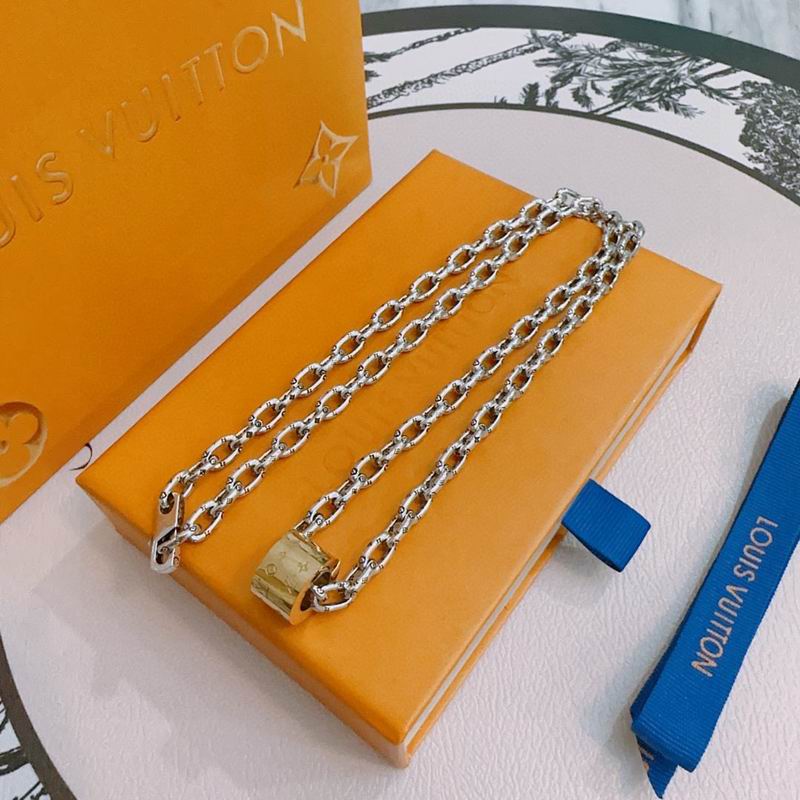 LV Necklace 05yxs07 (1)