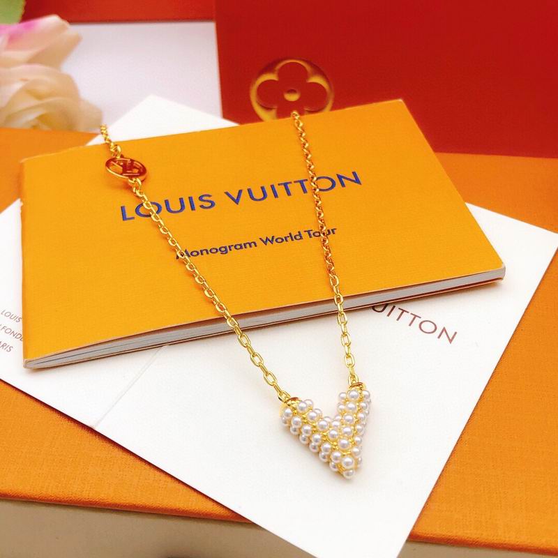 LV Necklace 05yxs20 (3)