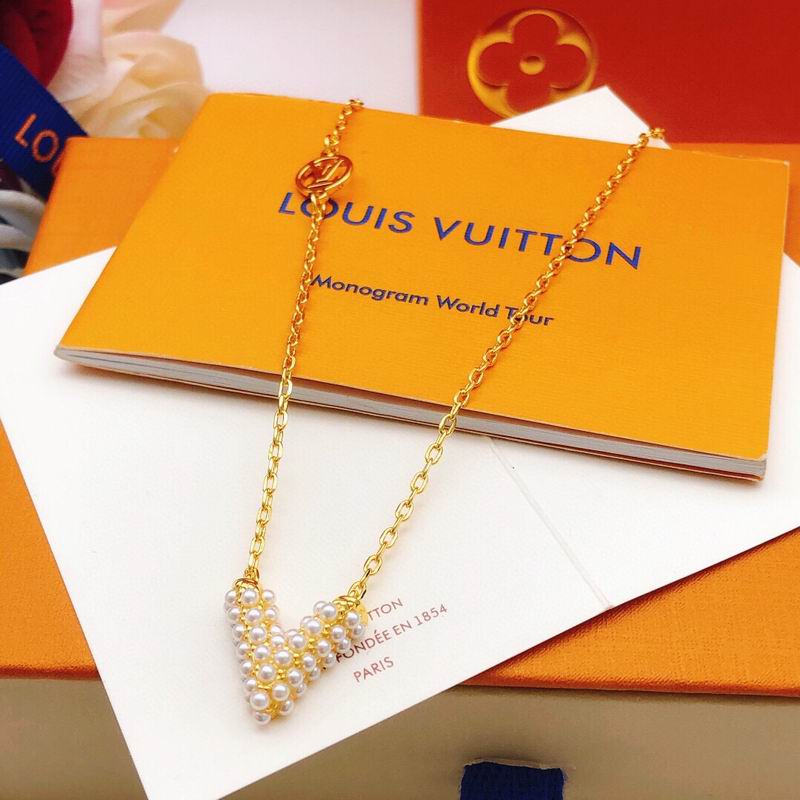 LV Necklace 05yxs20 (5)