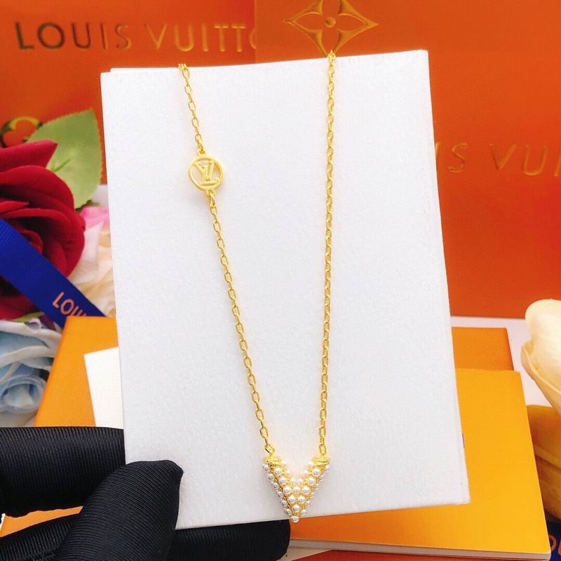 LV Necklace 05yxs20 (6)