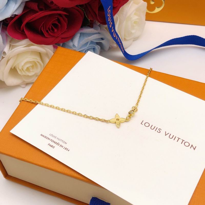 LV Necklace 05yxs24 (3)