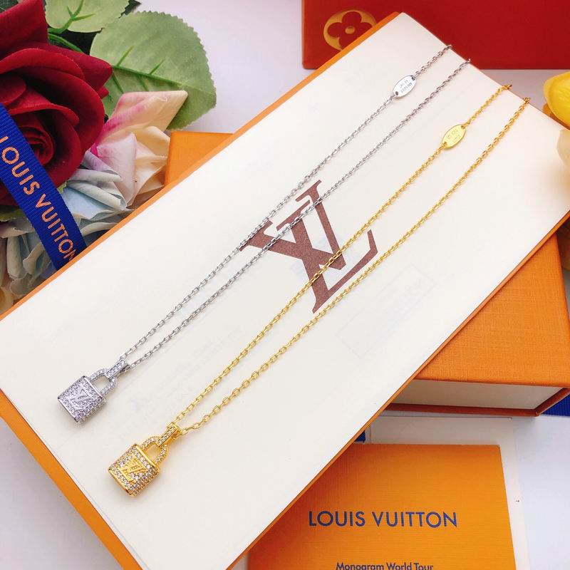 LV Necklace 05yxs25 (5)