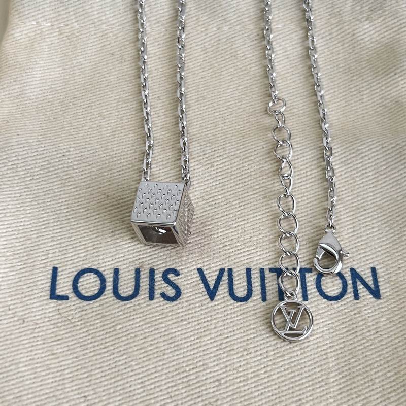 LV Necklace 05yxs28 (14)