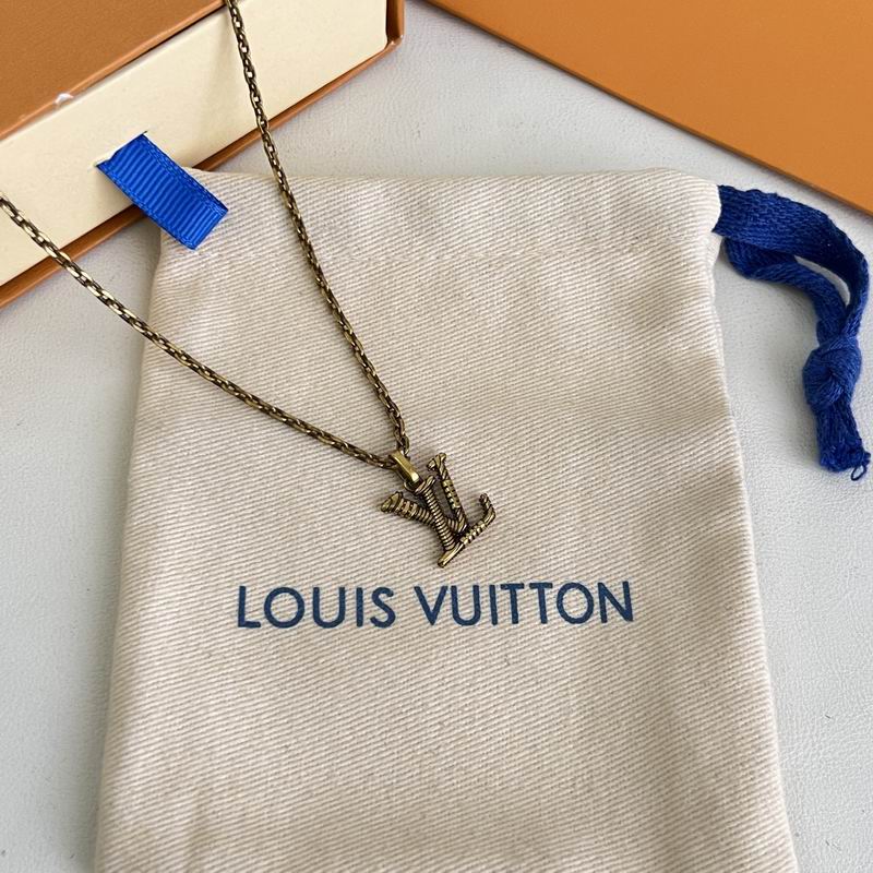 LV Necklace 05yxs29 (10)