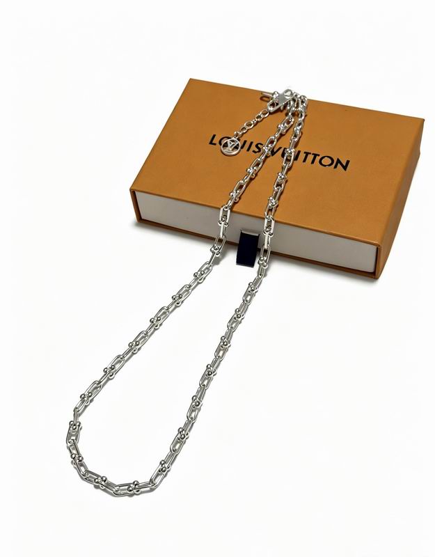 LV Necklace 05yxs30 (4)