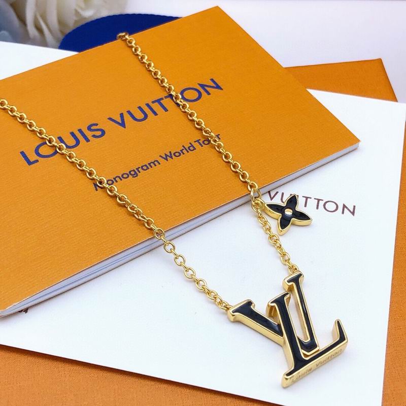 LV Necklace 05yxs36 (11)