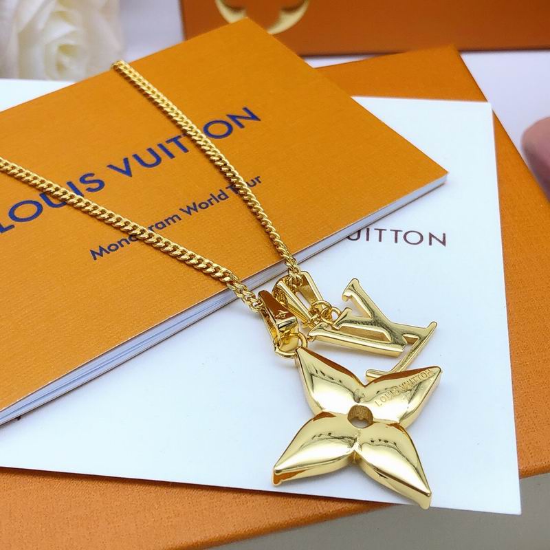 LV Necklace 05yxs37 (2)