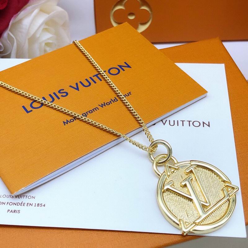 LV Necklace 05yxs39 (1)
