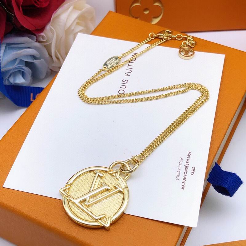 LV Necklace 05yxs39 (6)