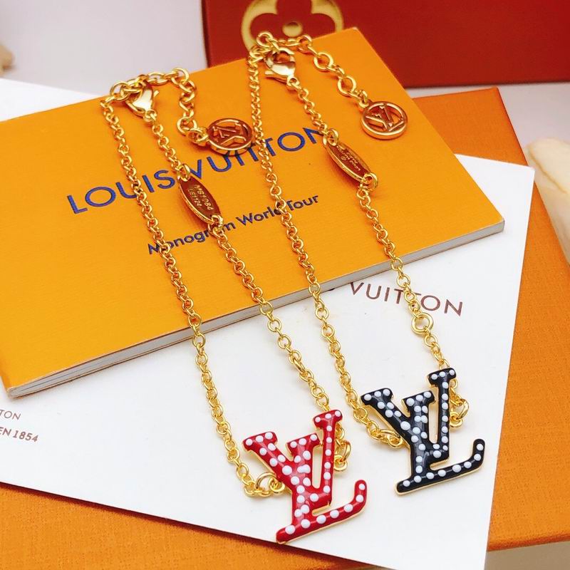LV Necklace 05yxs41 (6)