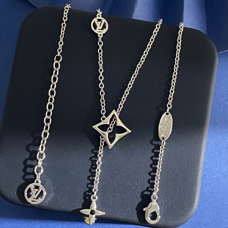LV Necklace 05yxs42 (7)