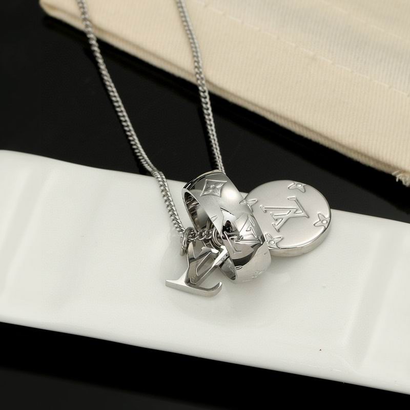 LV Necklace 05yxs52 (7)
