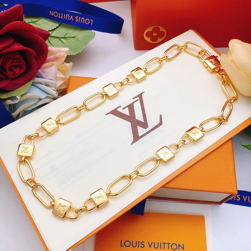 LV Necklace 05yxs62 (11)
