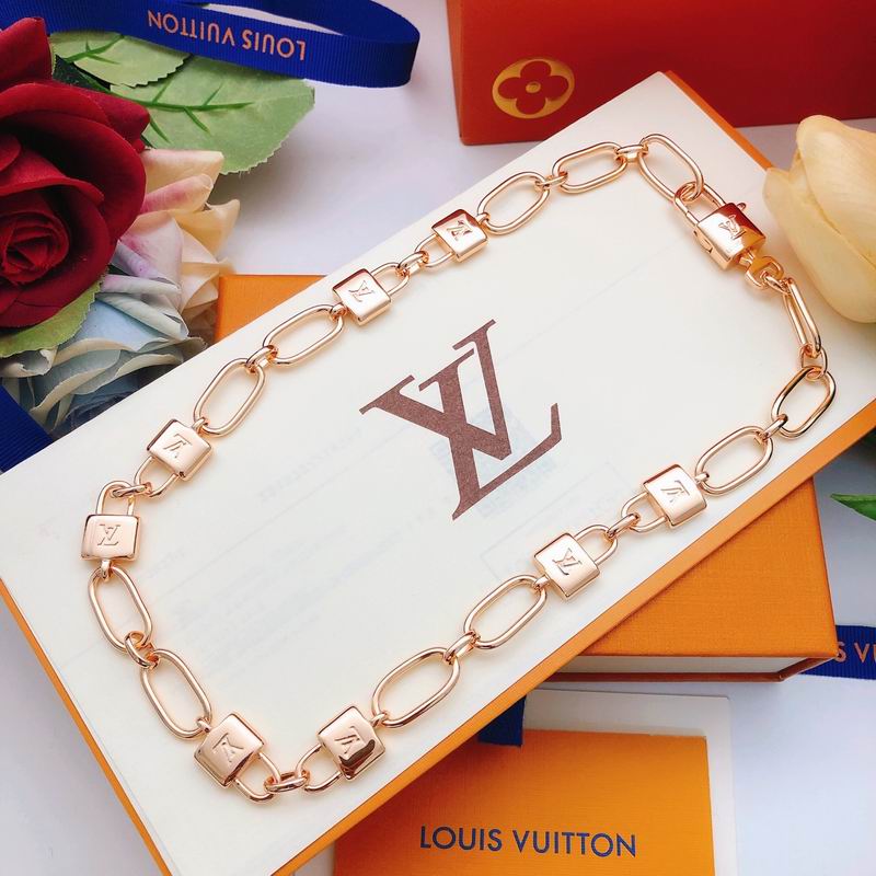 LV Necklace 05yxs62 (16)