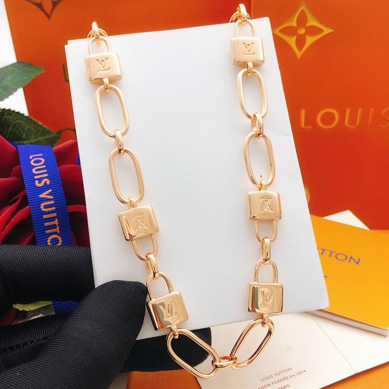 LV Necklace 05yxs62 (18)