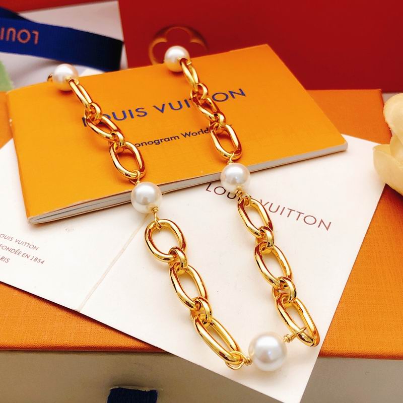 LV Necklace 05yxs63 (14)