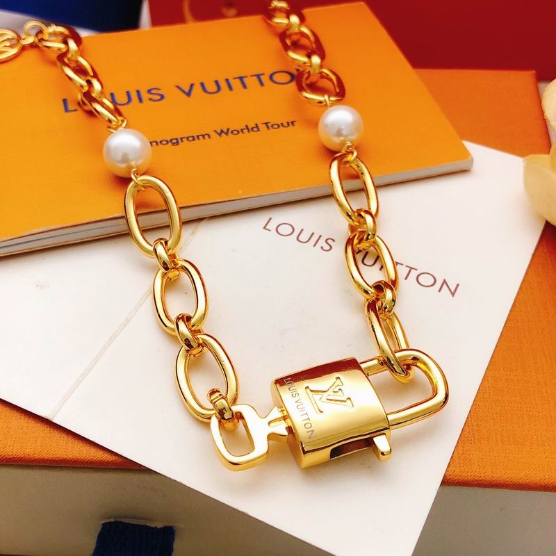 LV Necklace 05yxs63 (15)