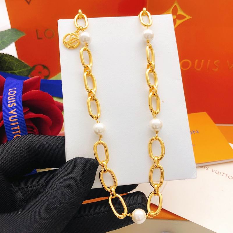LV Necklace 05yxs63 (16)