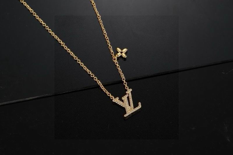LV Necklace 05yxs65 (2)