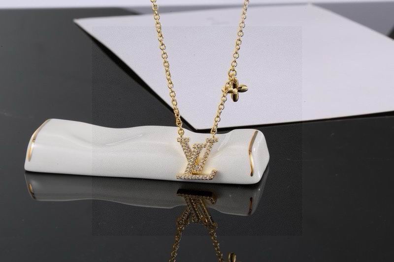 LV Necklace 05yxs65 (4)