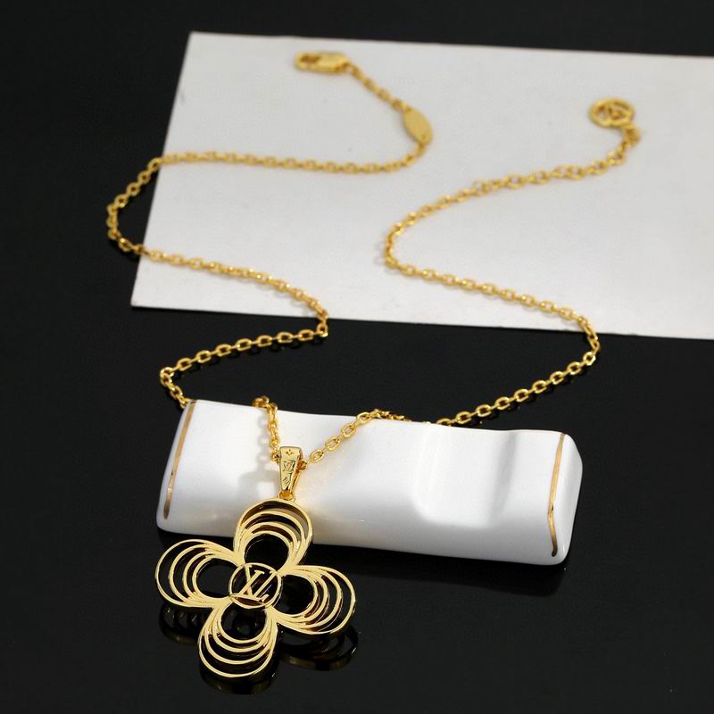 LV Necklace 05yxs66 (5)
