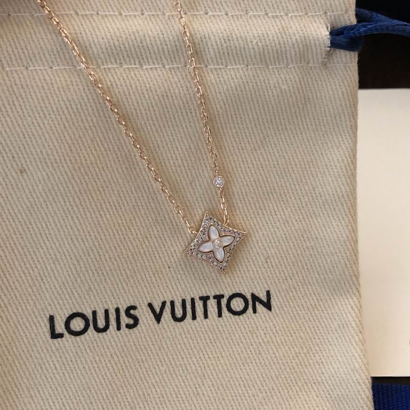 LV Necklace 05yxs71 (3)