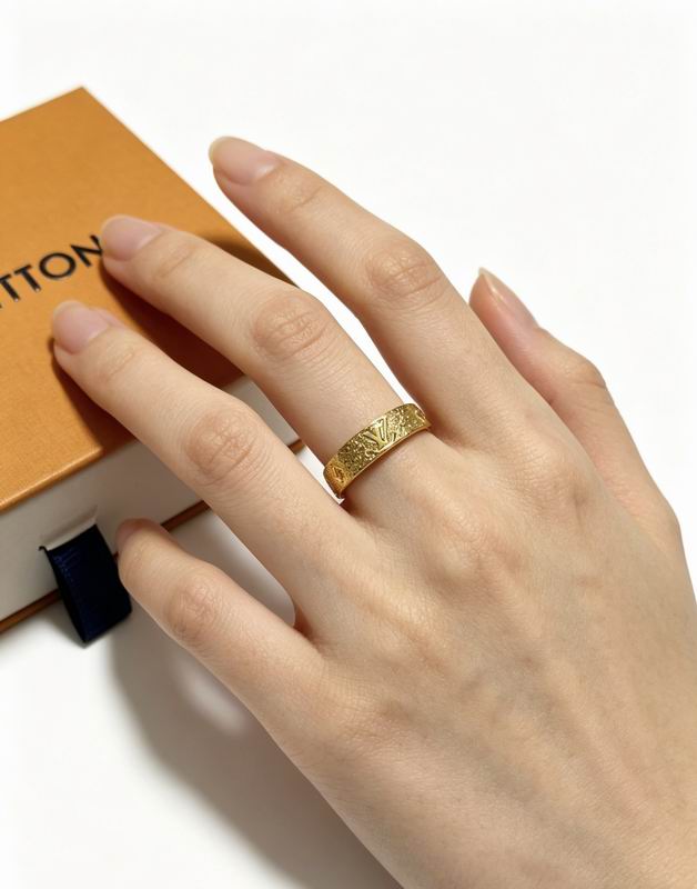 LV Ring 04yxs77 (8)