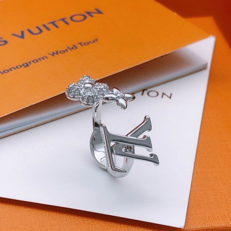 LV Ring 04yxs84 (1)