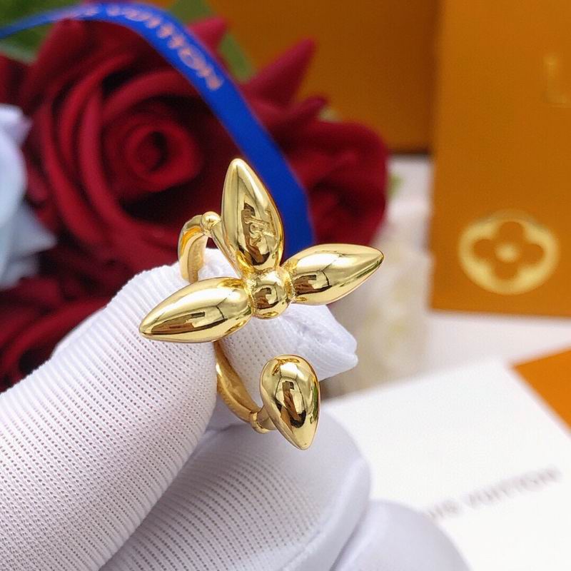 LV Ring 04yxs89 (1)