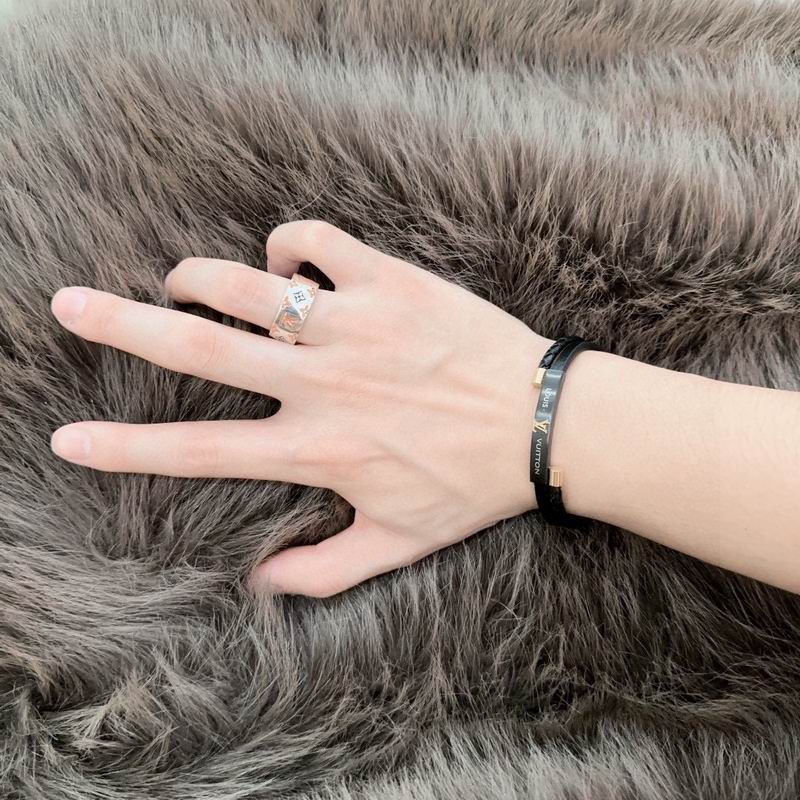 LV Ring 05yxs01 (27)
