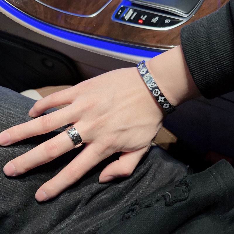 LV Ring 05yxs03 (4)