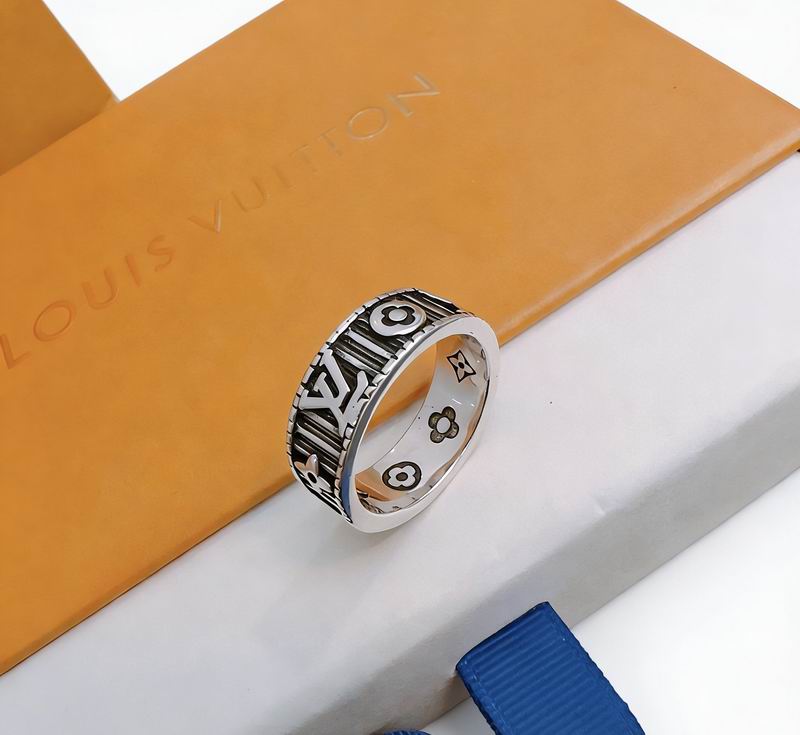 LV Ring 05yxs07 (1)