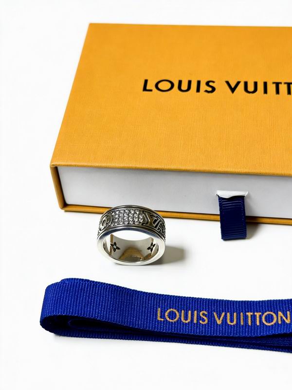 LV Ring 05yxs08 (2)