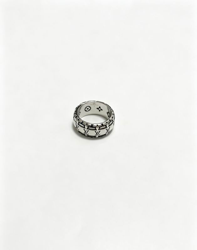 LV Ring 05yxs17 (4)