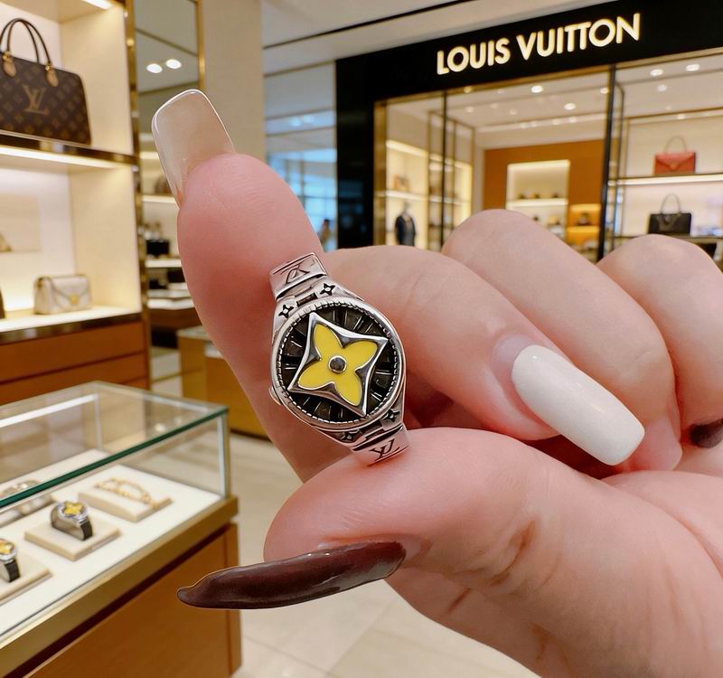 LV Ring 05yxs18 (4)