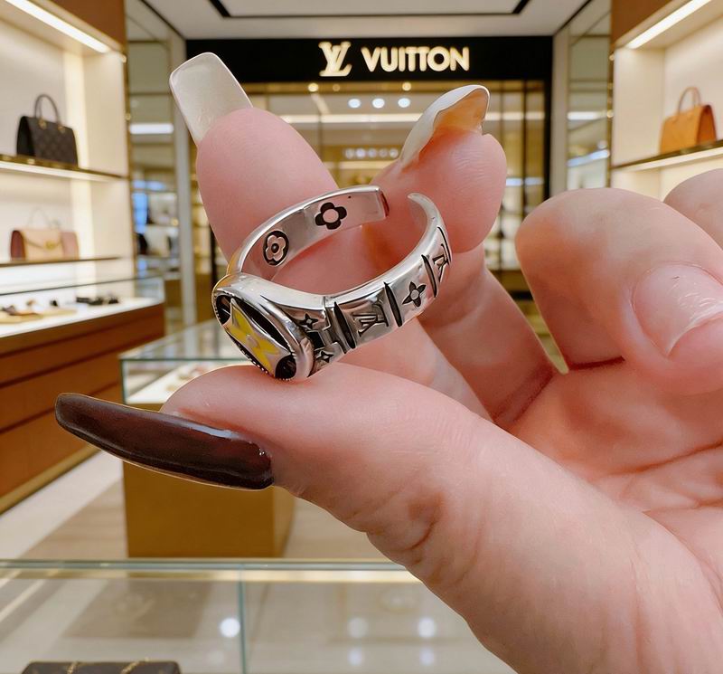 LV Ring 05yxs18 (5)