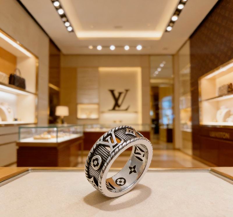 LV Ring 05yxs21 (9)