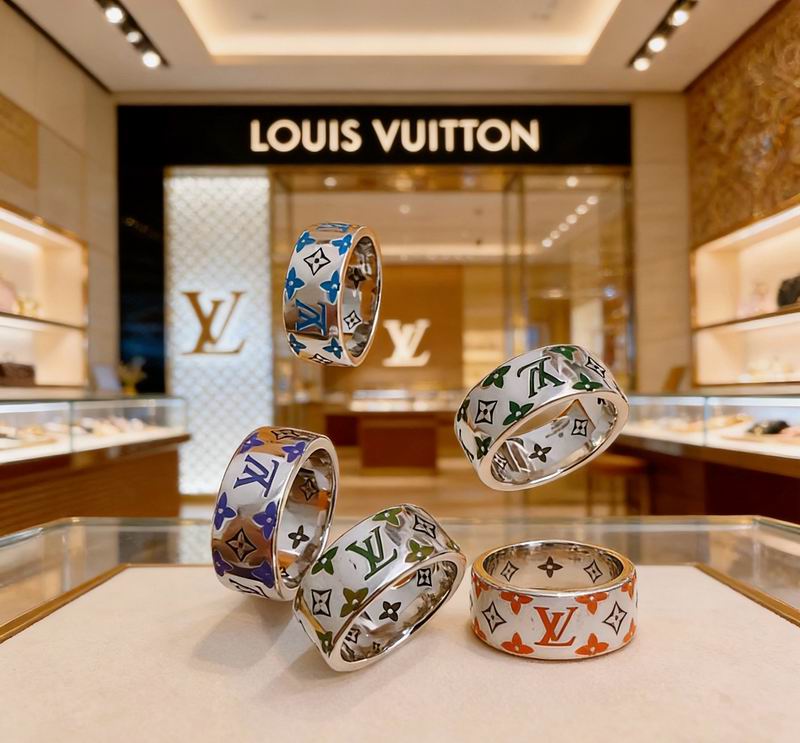LV Ring 05yxs22 (3)