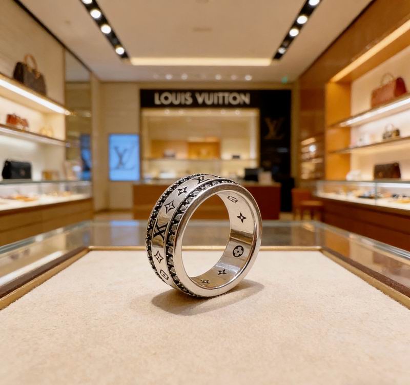 LV Ring 05yxs24 (5)