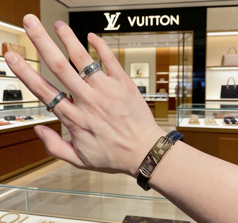 LV Ring 05yxs24 (6)