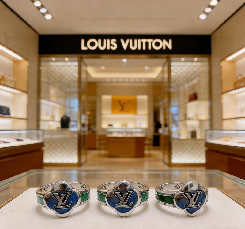 LV Ring 05yxs28 (1)