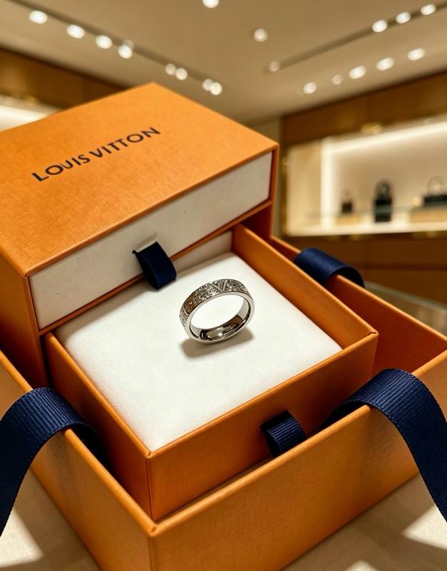 LV Ring 05yxs33 (17)