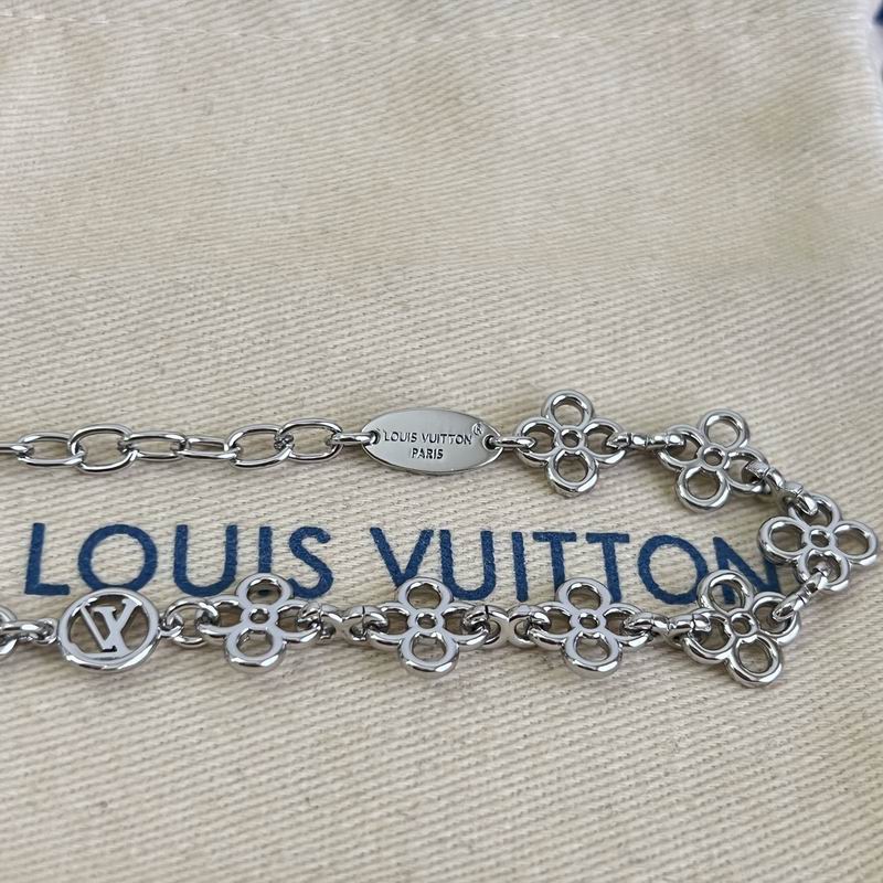 LV Suits 04yxs43 (11)